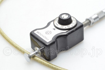 PRONTOR shutter release with 32sec timer